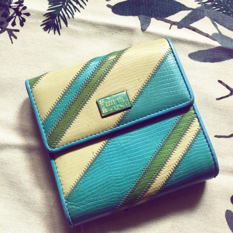 日本製anna Sui 皮夾短夾財布 她的時尚 包包在旋轉拍賣