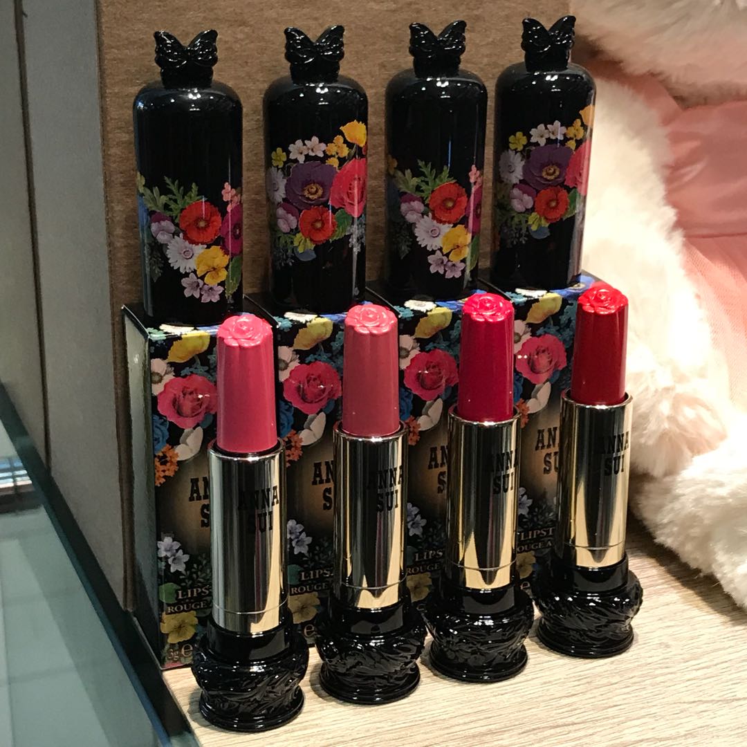 flower lipstick