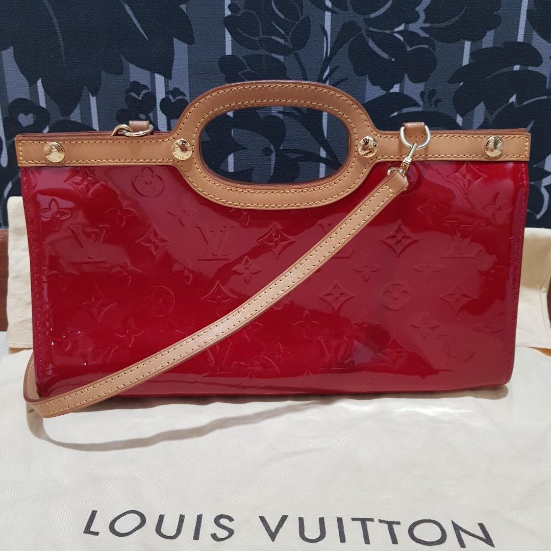 Louis Vuitton Roxbury Drive, Luxury, Bags & Wallets on Carousell