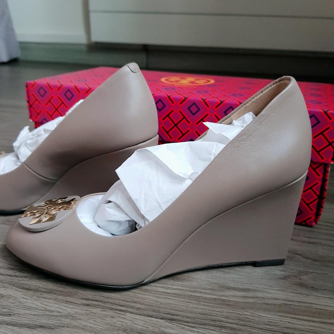 Luna wedge tory burch store