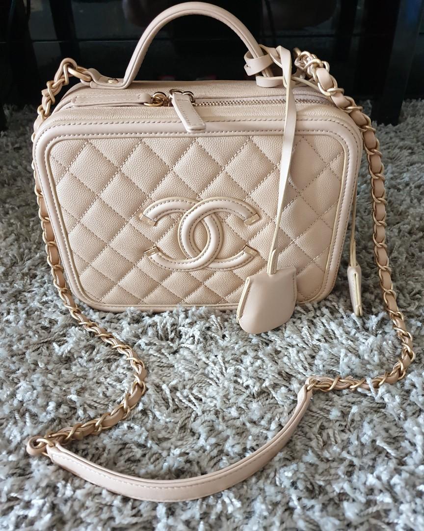 Chanel CC Filigree Small Vanity Case - Iridescent 🧜🏼‍♀️, Luxury, Bags &  Wallets on Carousell