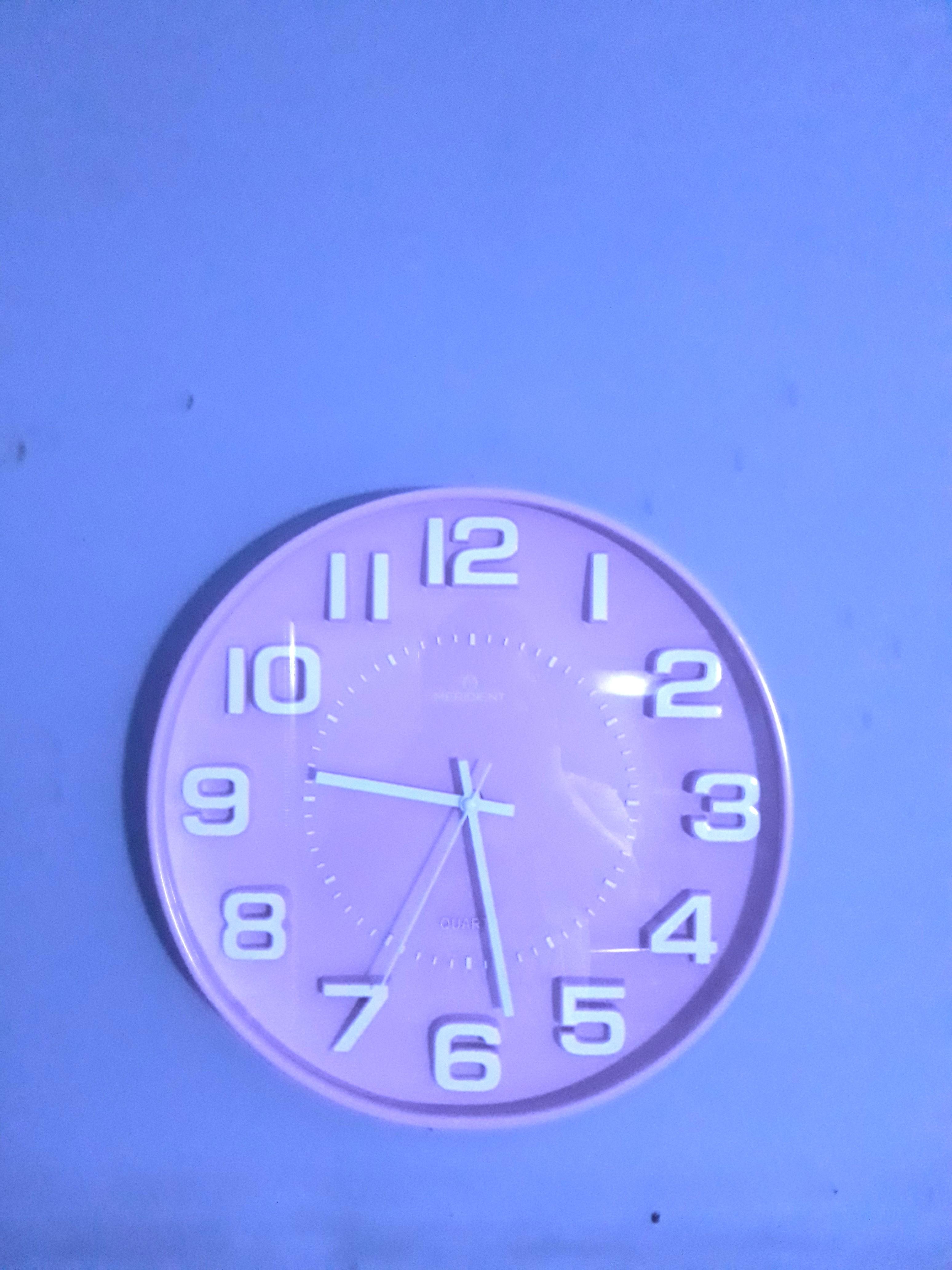 Dijual Jam Dinding Ukuran Besar Warna Pink