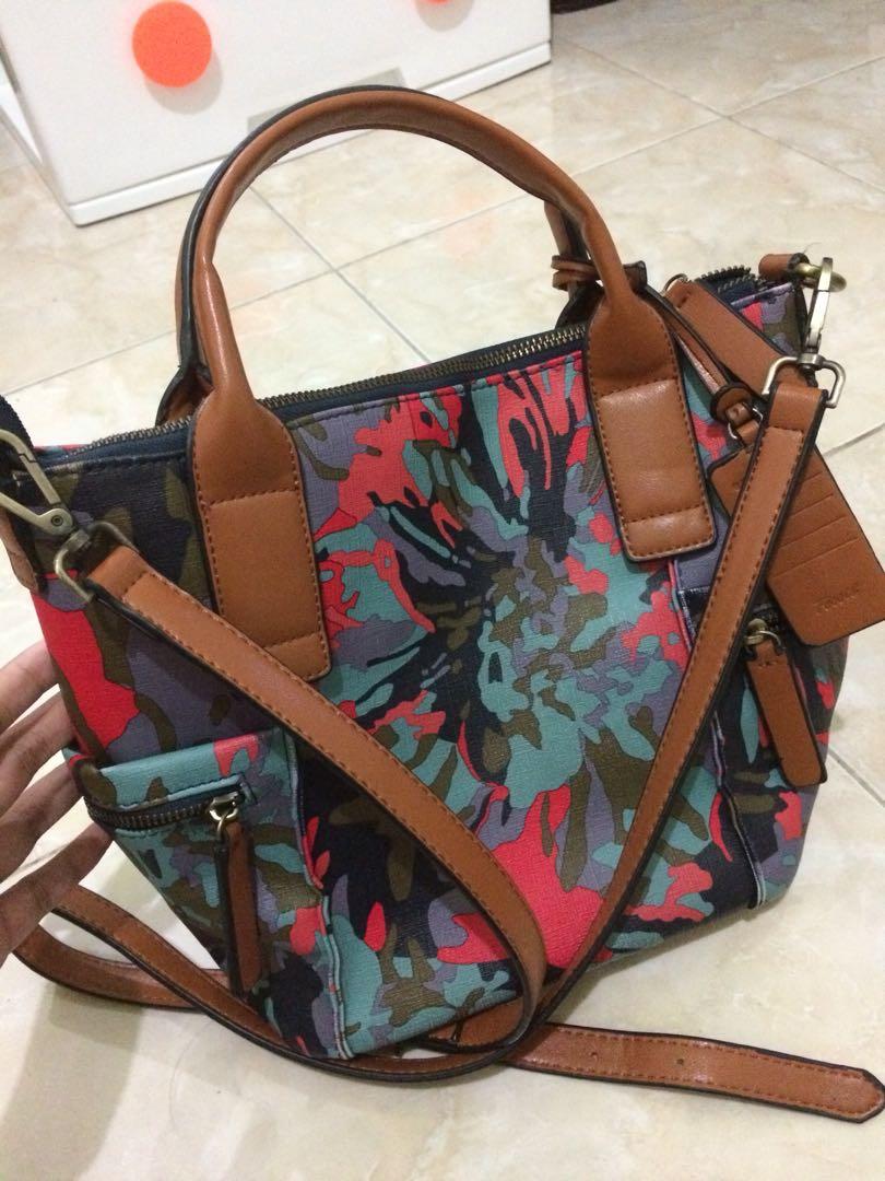 Fossil KW, Fesyen Wanita, Tas & Dompet di Carousell