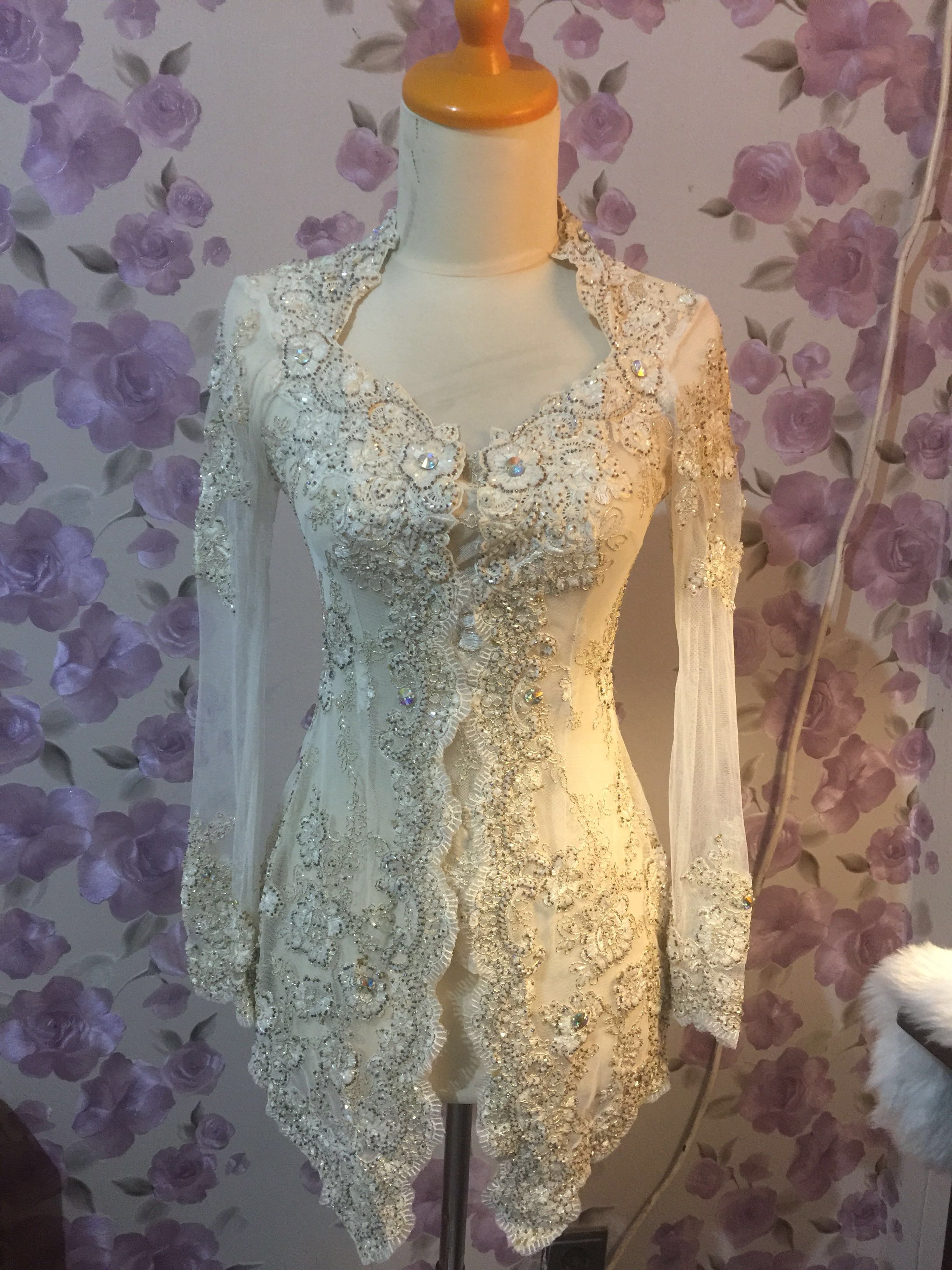 Kebaya Payet Cantik Putih Womens Fashion Womens Clothes Others