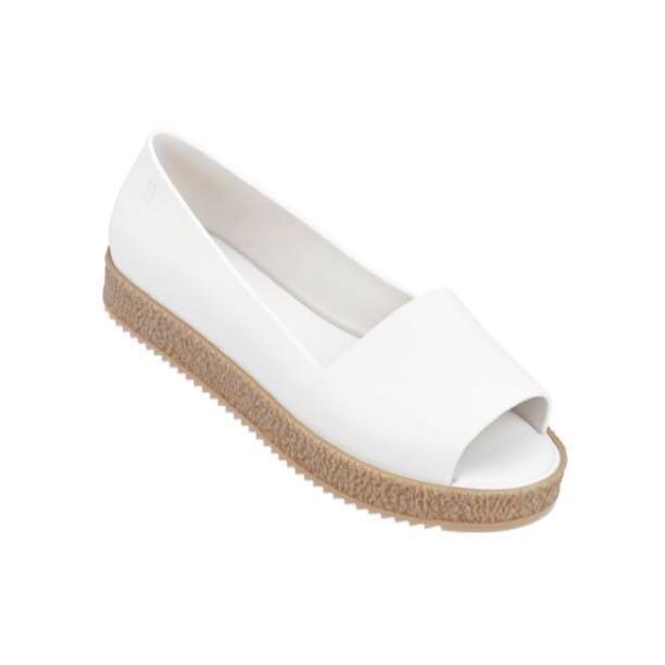 Melissa puzzle peep toe flats hotsell