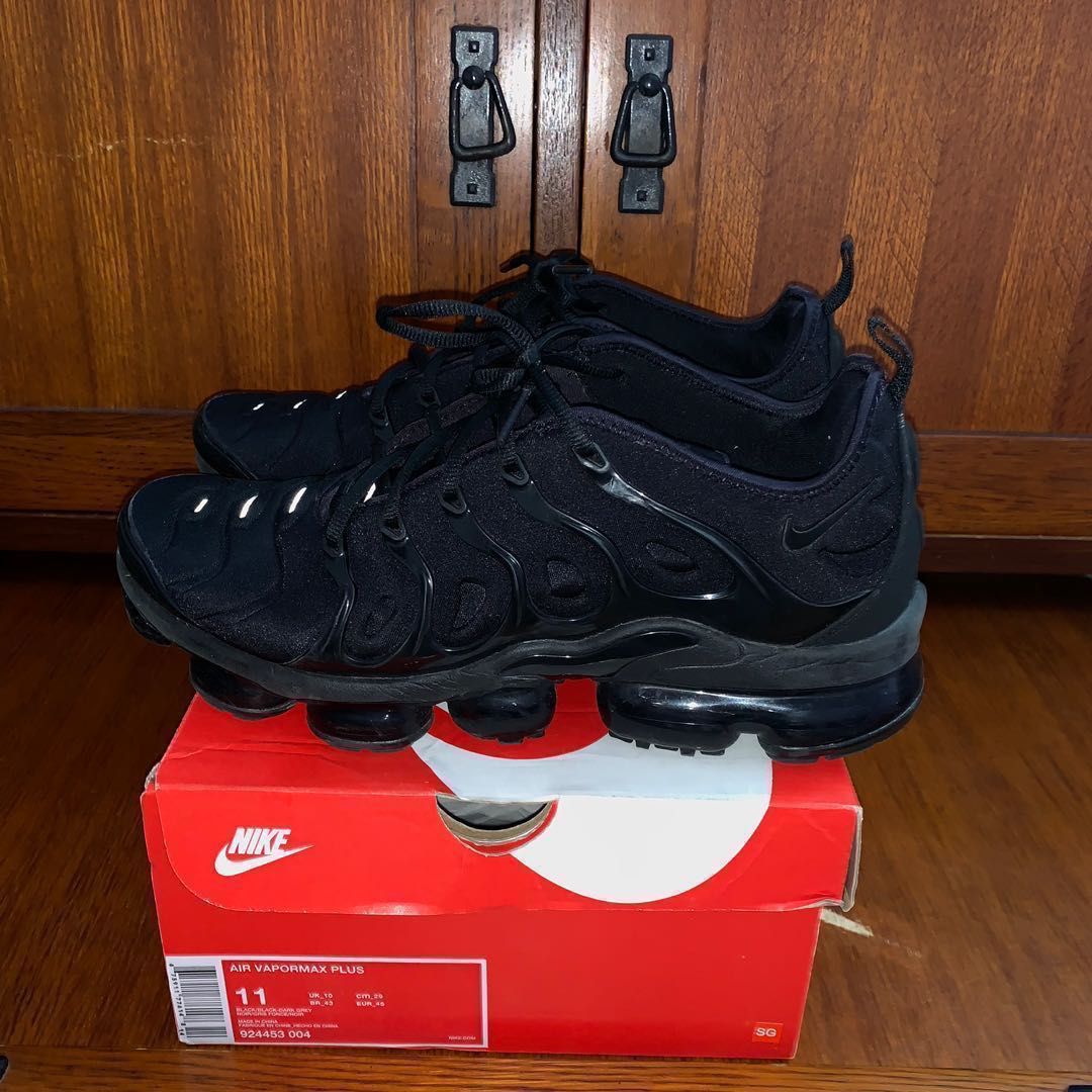 Nike air vapormax plus Men s Fashion Footwear Sneakers on Carousell