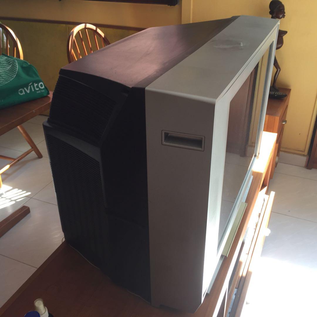 Old CRT TV for sale, TV & Home Appliances, TV & Entertainment, TV on