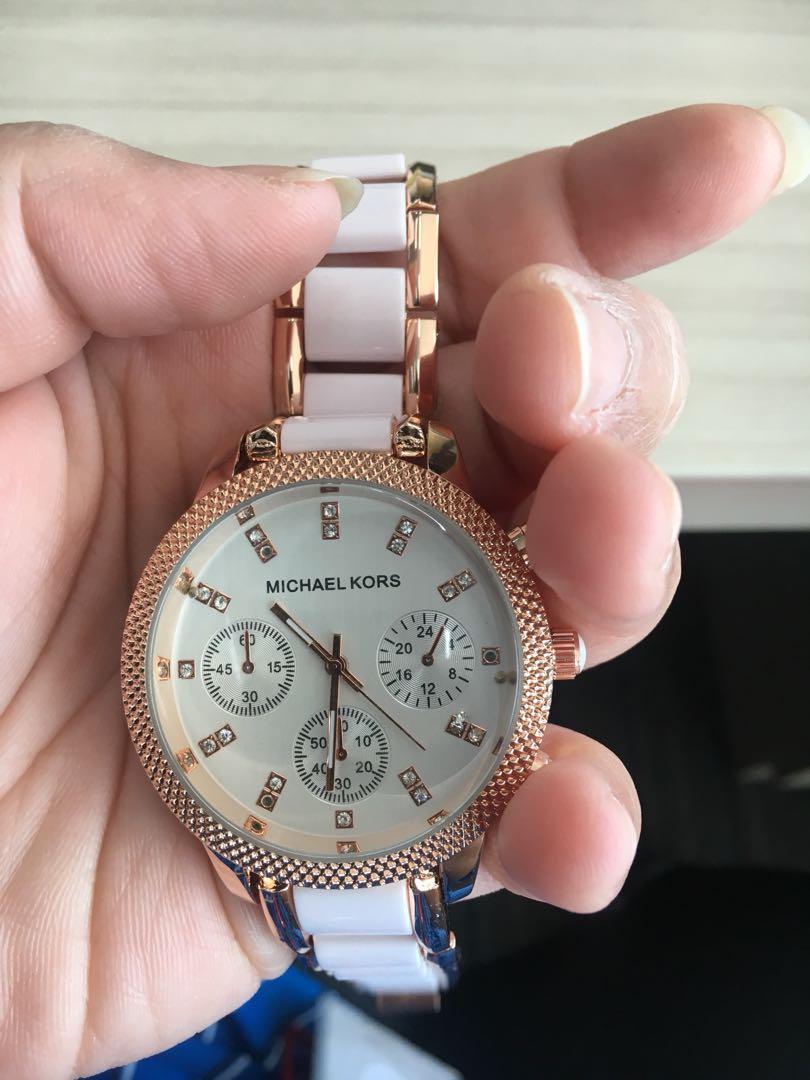 Preloved michael kors watch mirror 