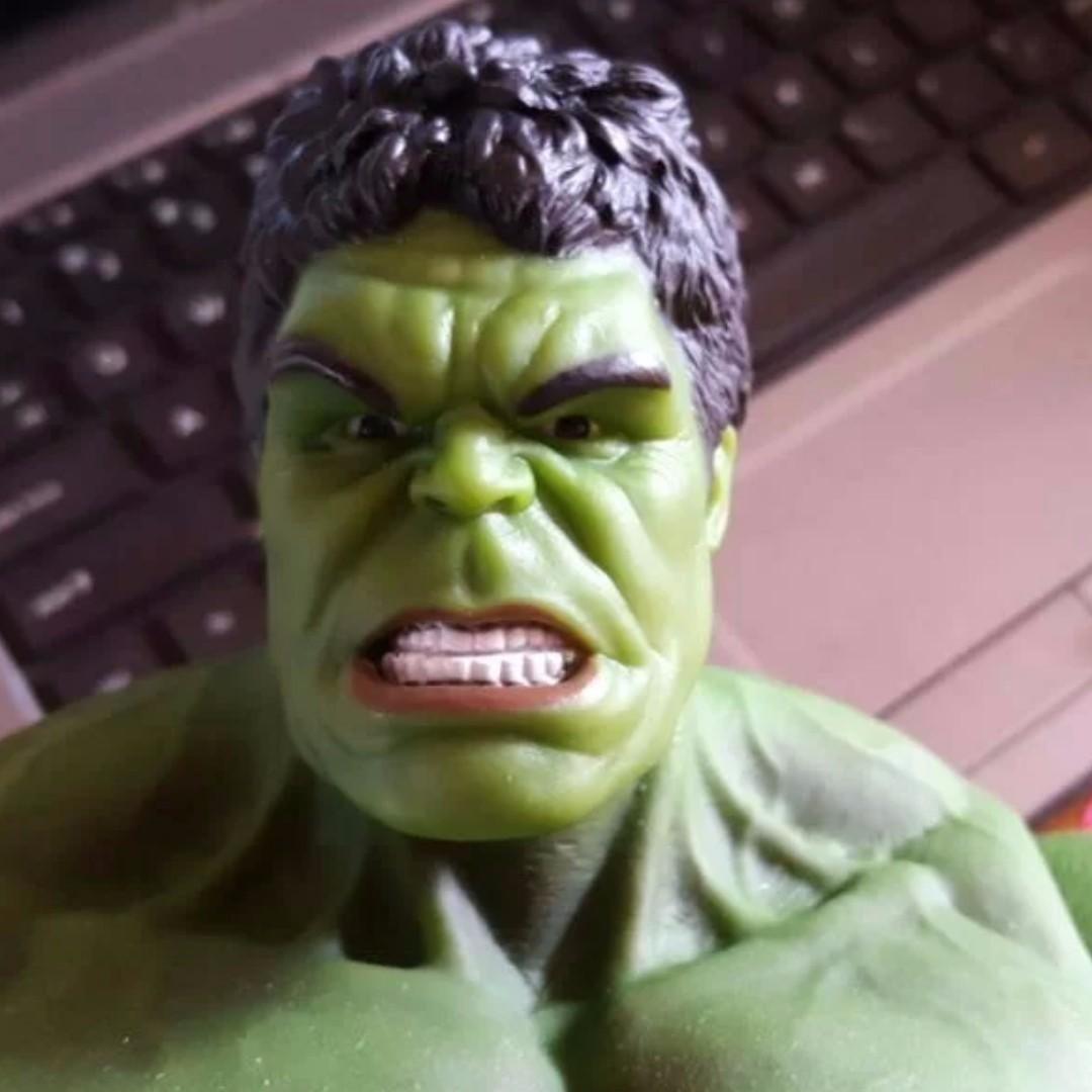 Hot toys hulk deals for sale