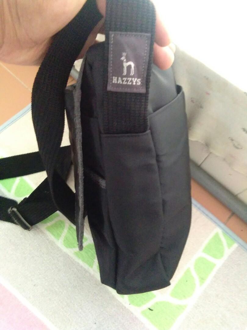 Hazzys best sale sling bag