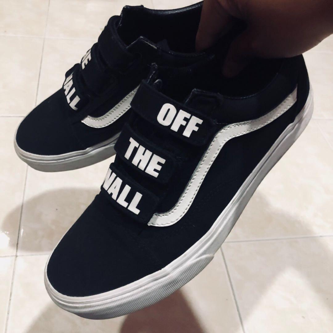 Vans old skool online velcro off the wall