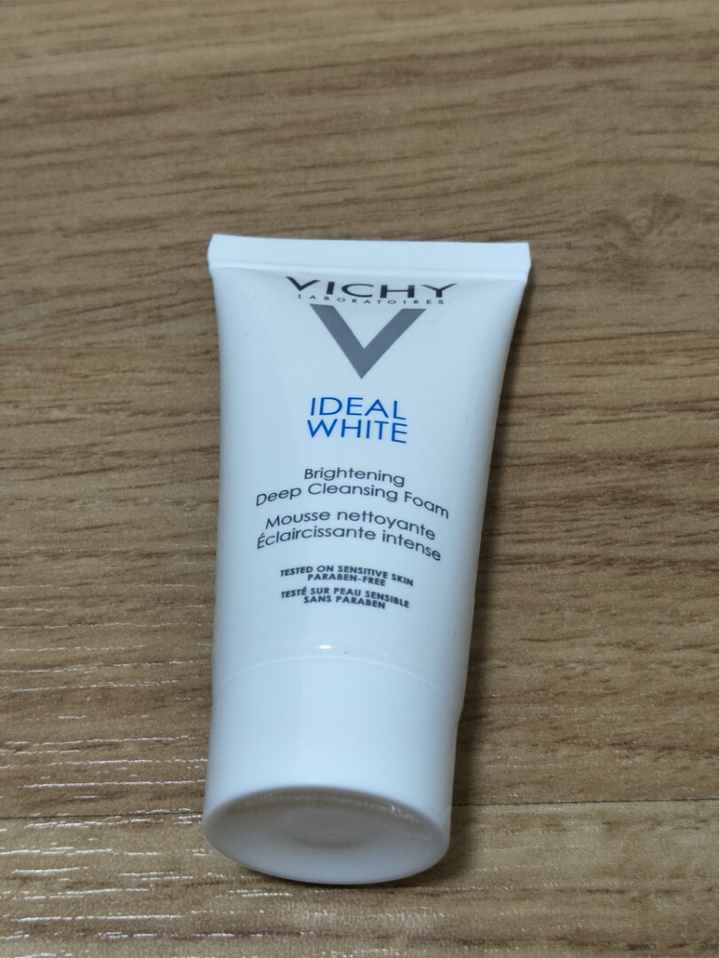 vichy ideal white brightening deep cleansing foam