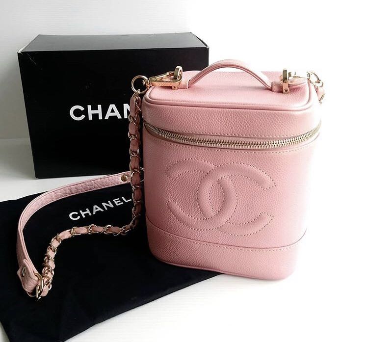 chanel pink vanity case vintage