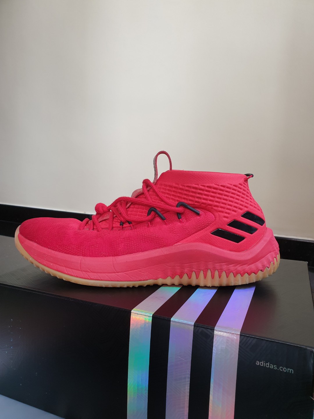 dame 4 basketball