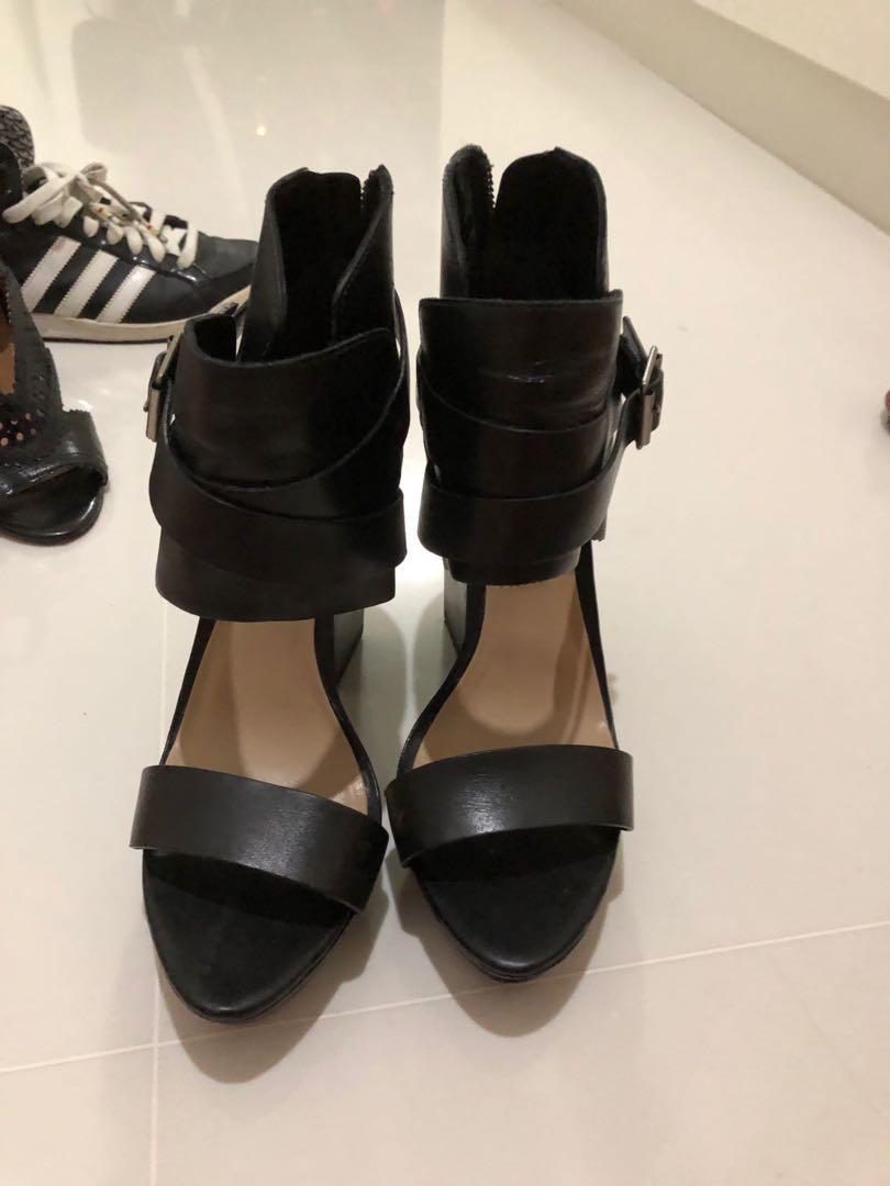 bcbg platform heels