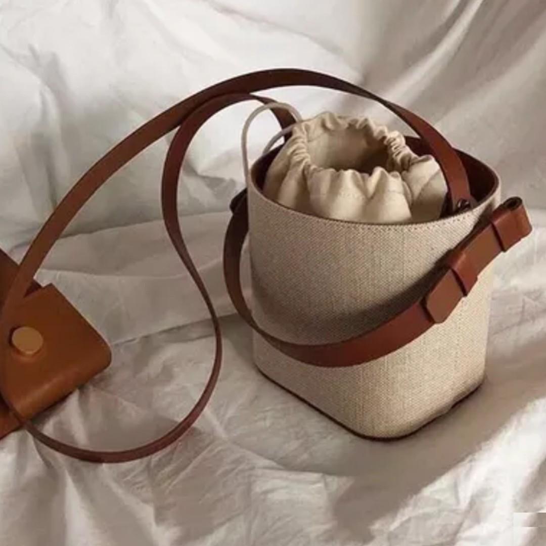 minimalist bucket bag