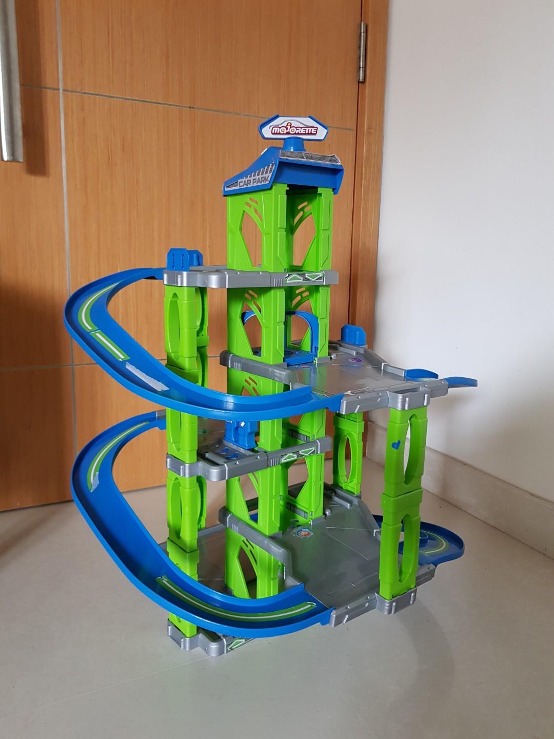 car tower 5 level with lift, parking garage, toy, Hobbies & Toys, Toys