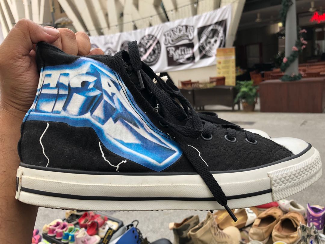 Metallica chuck cheap taylors