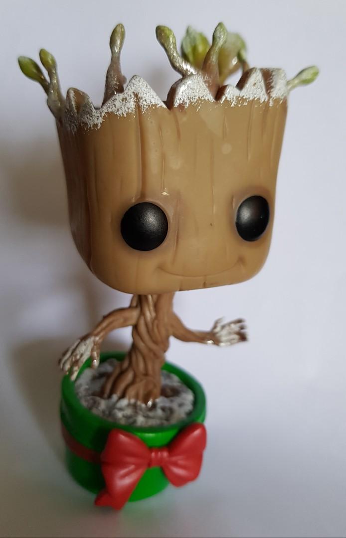 Funko Pop Holiday Dancing Groot (Exclusive Singapore Edition!), Hobbies