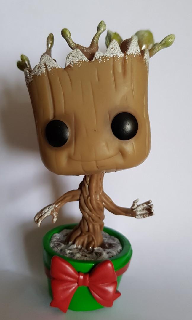 Funko Pop Holiday Dancing Groot (Exclusive Singapore Edition!), Hobbies