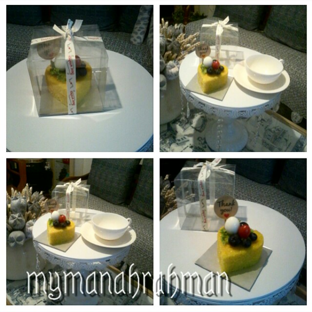 Gubahan Hantaran Dulang Hantaran Pulut Kuning Mini Berkat Visit My Ig At Mymanhrahmansg Pulut Kuning Rendang Bunga Pahar Bunga Rampai Sireh Dara Junjung Design Craft Others On Carousell