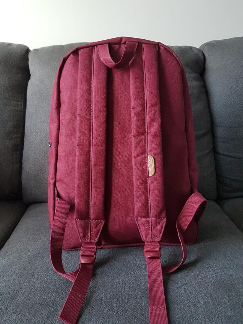 Herschel Heritage Backpack Maroon, Fesyen Pria, Tas & Dompet , Ransel di Carousell