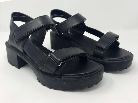 h\u0026m divided black platform sandals 