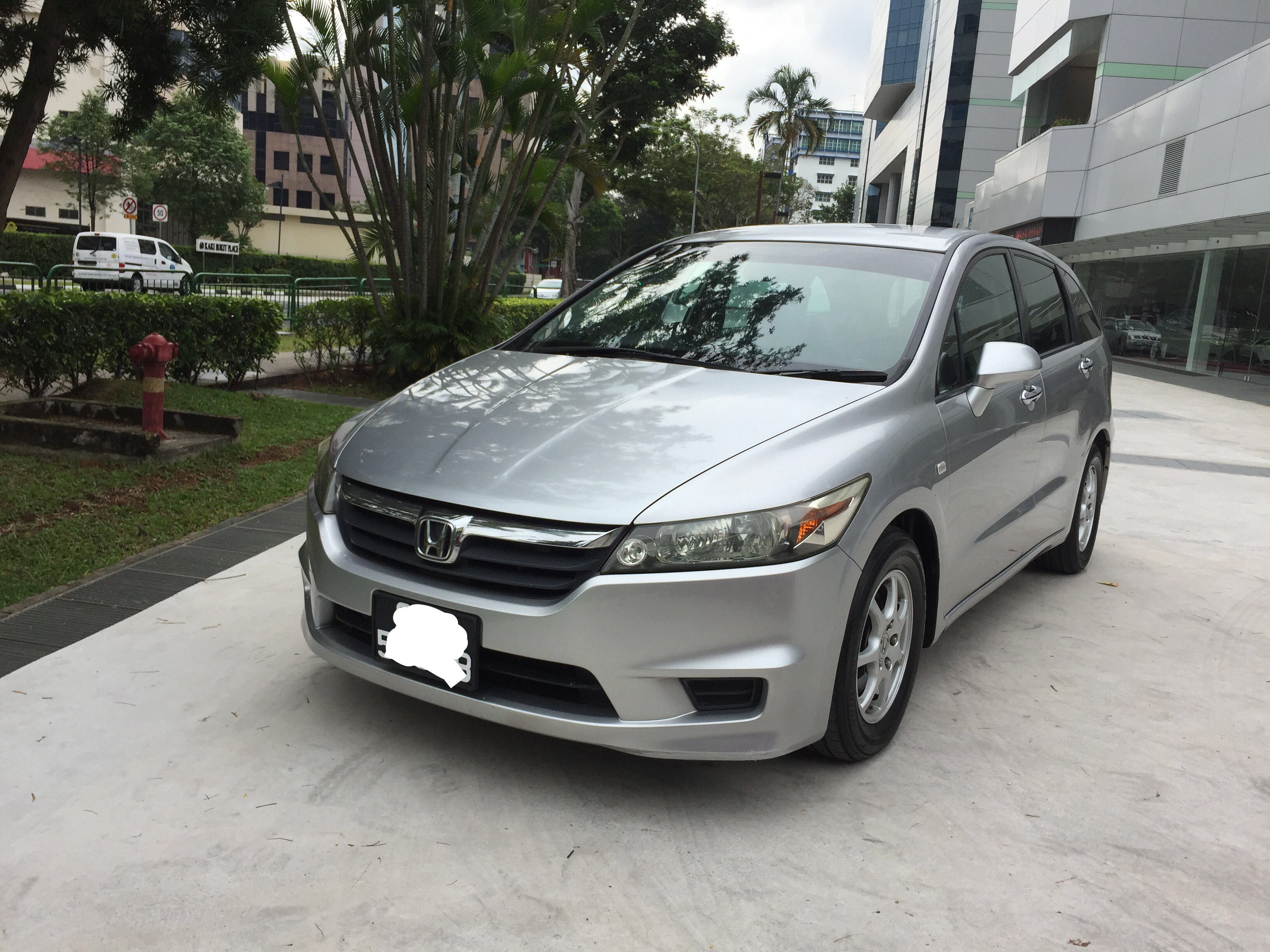 Honda stream mpv