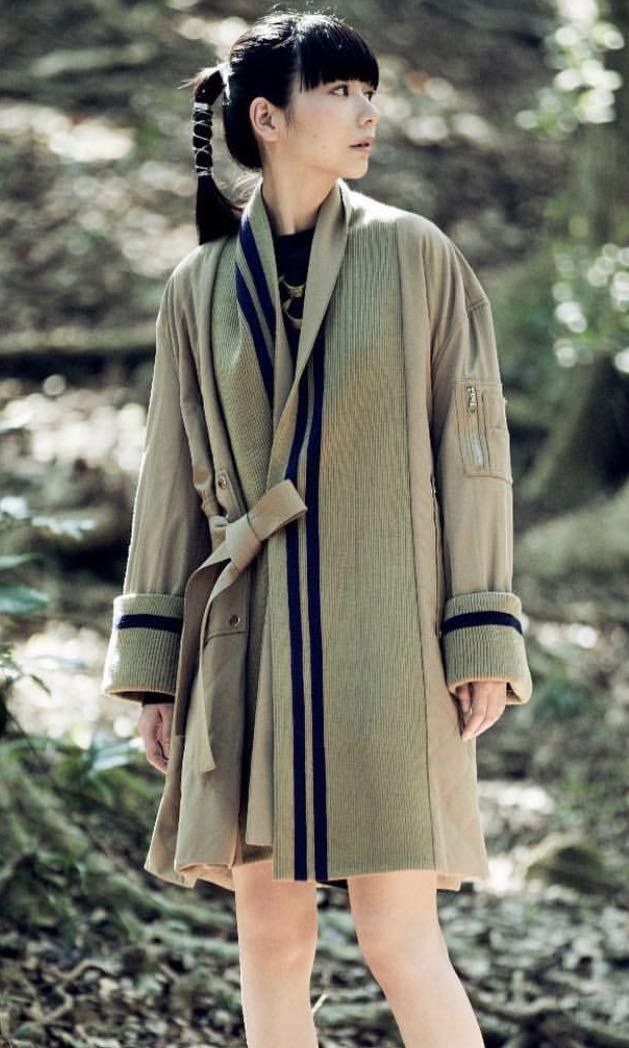 initial Coat （分類：外套及戶外衣服）位於 Hong Kong。 由 tousi 提交（商品編號 201318314，圖片 5）。簡介： 99%New and 100%Real Size 2。