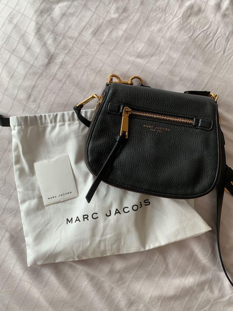 marc jacobs black saddle bag
