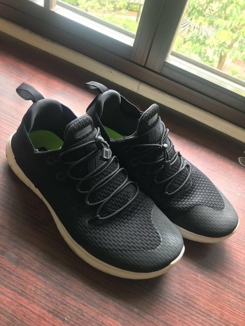 nike free run cmtr
