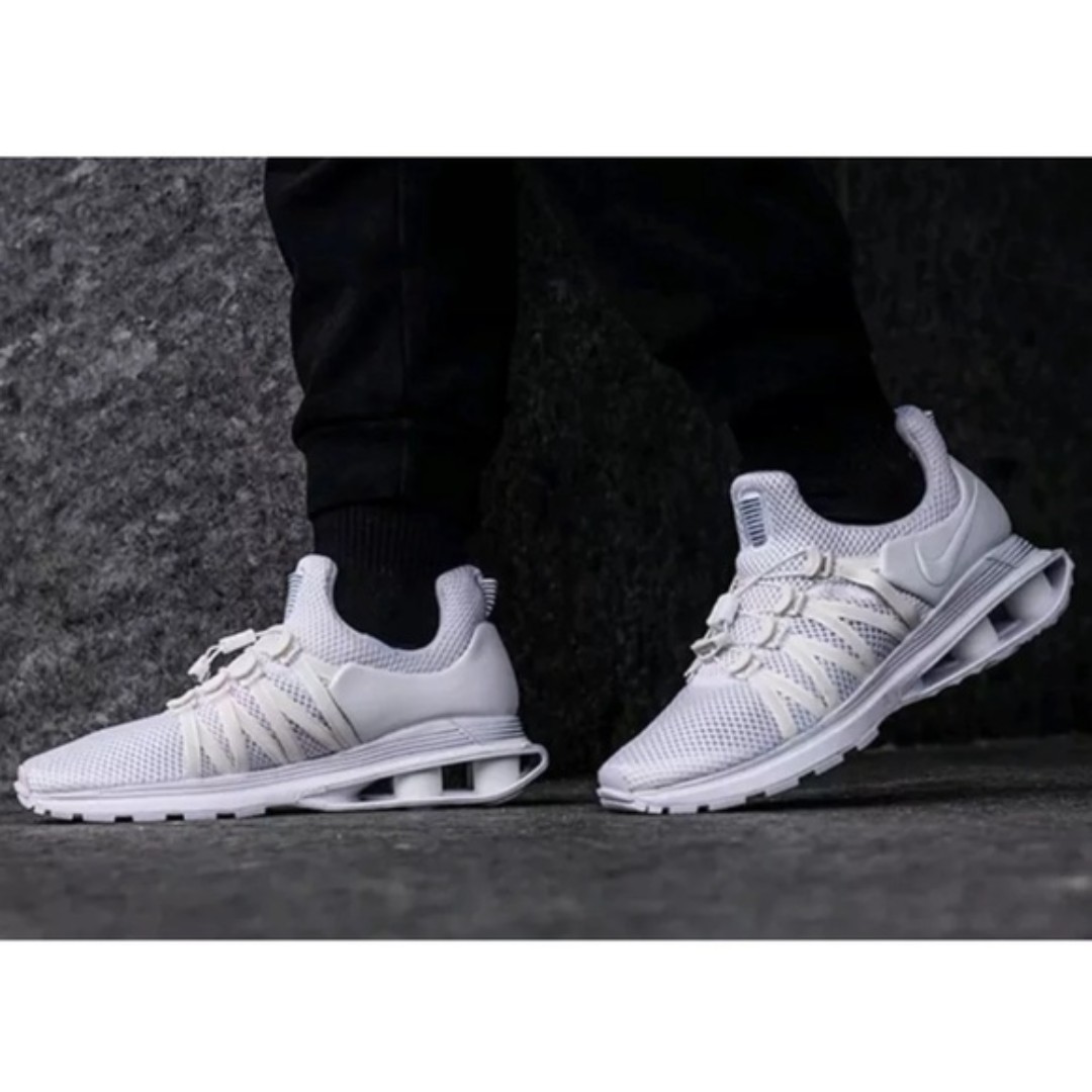 nike shox gravity triple white