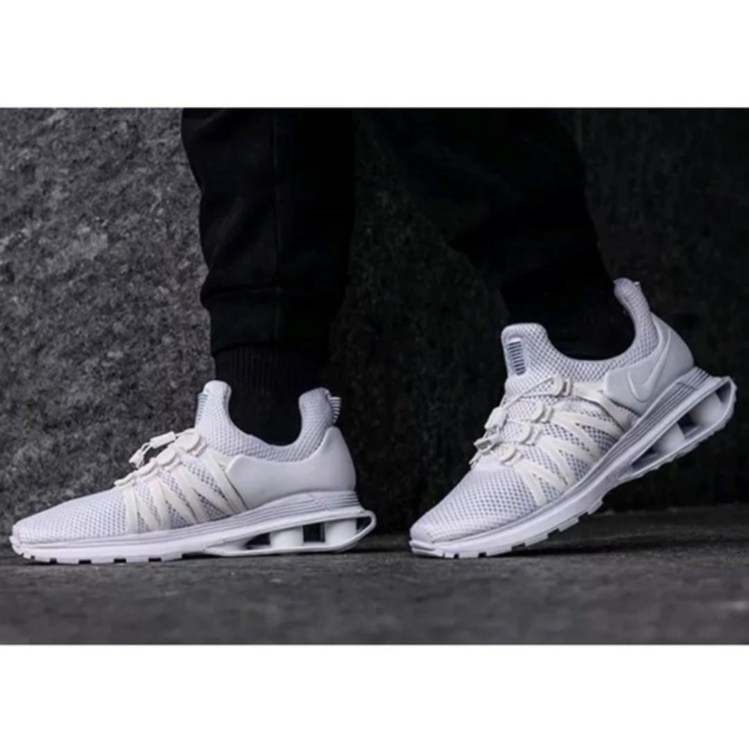 Nike shox gravity e bom on sale