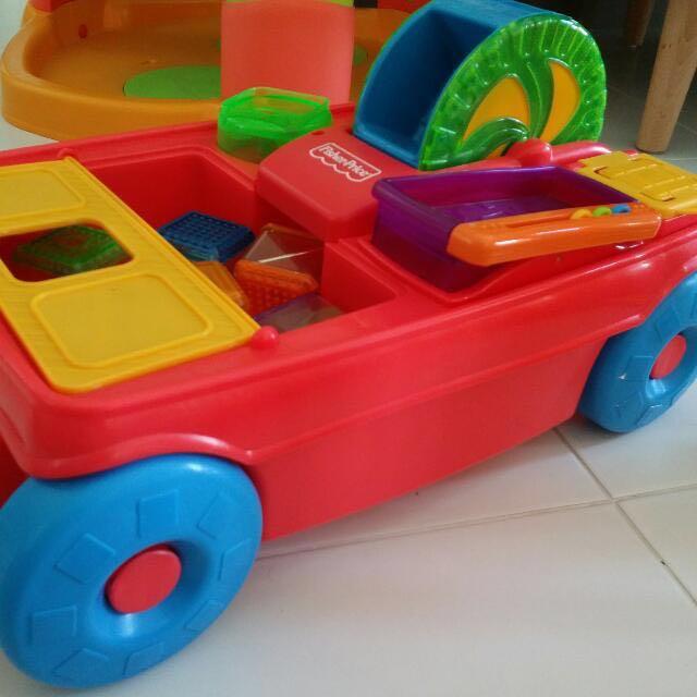 fisher price peek a blocks wagon