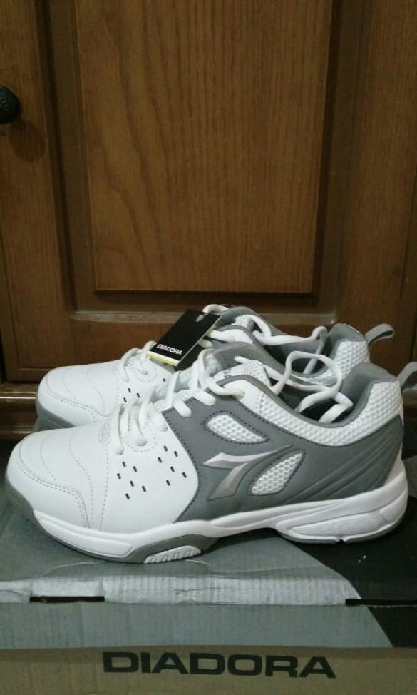 Sepatu Diadora Putih Size 39 Fesyen Wanita Sepatu Di Carousell