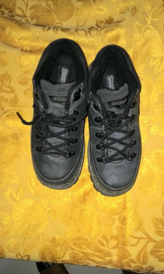 skechers tough shoes