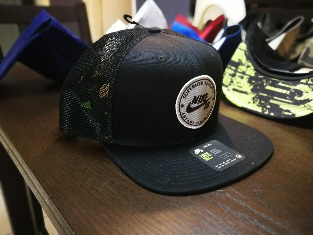 topi nike sb