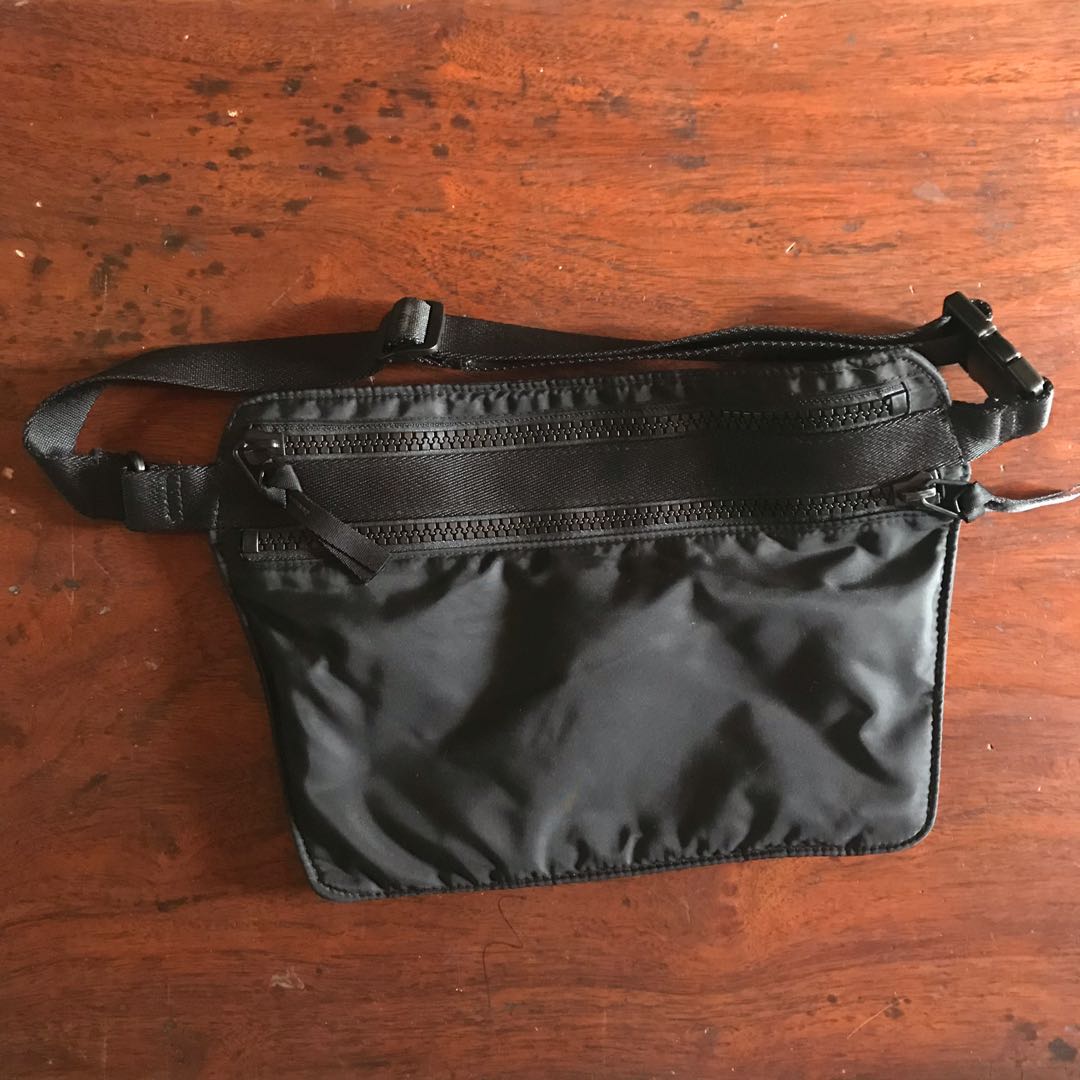Uniqlo U Fanny Pack, Men's Fashion, Bags, Belt bags, Clutches and