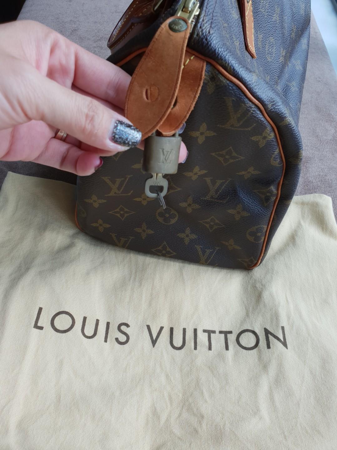 ❗Repriced❗Authentic Vintage Louis Vuitton Speedy 30 with Shoulder Strap,  Luxury, Bags & Wallets on Carousell