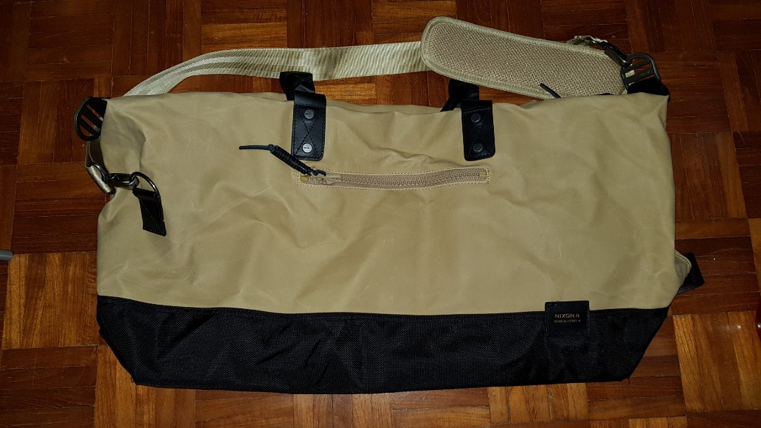 nixon holdem duffle