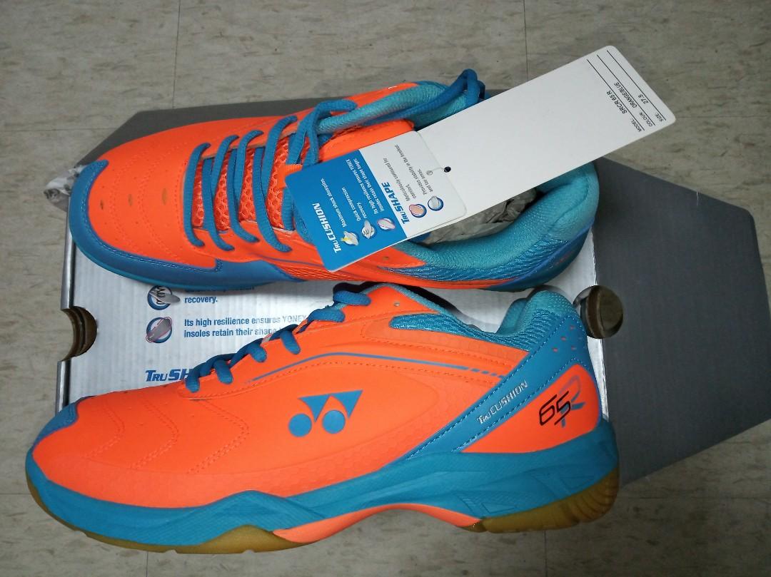 reebok non marking badminton shoes
