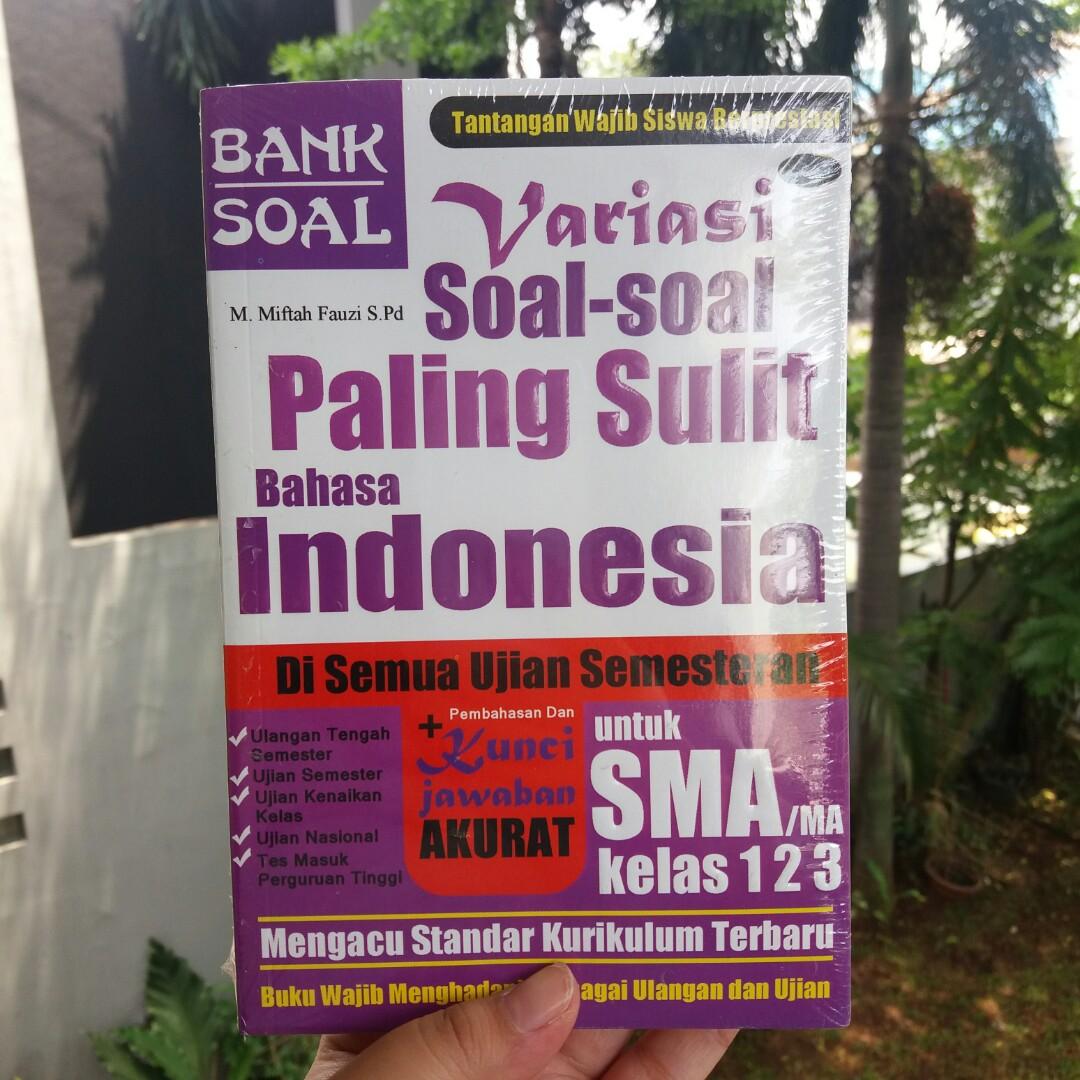 Buku Bank Soal Bahasa Indonesia SMA, Buku & Alat Tulis, Buku ...
