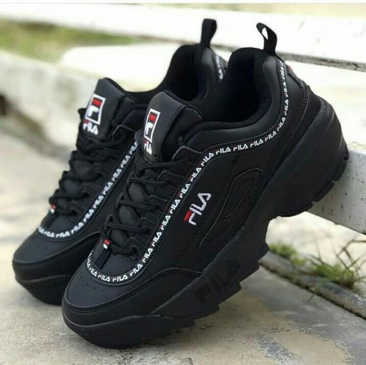 fila disruptor all black womens