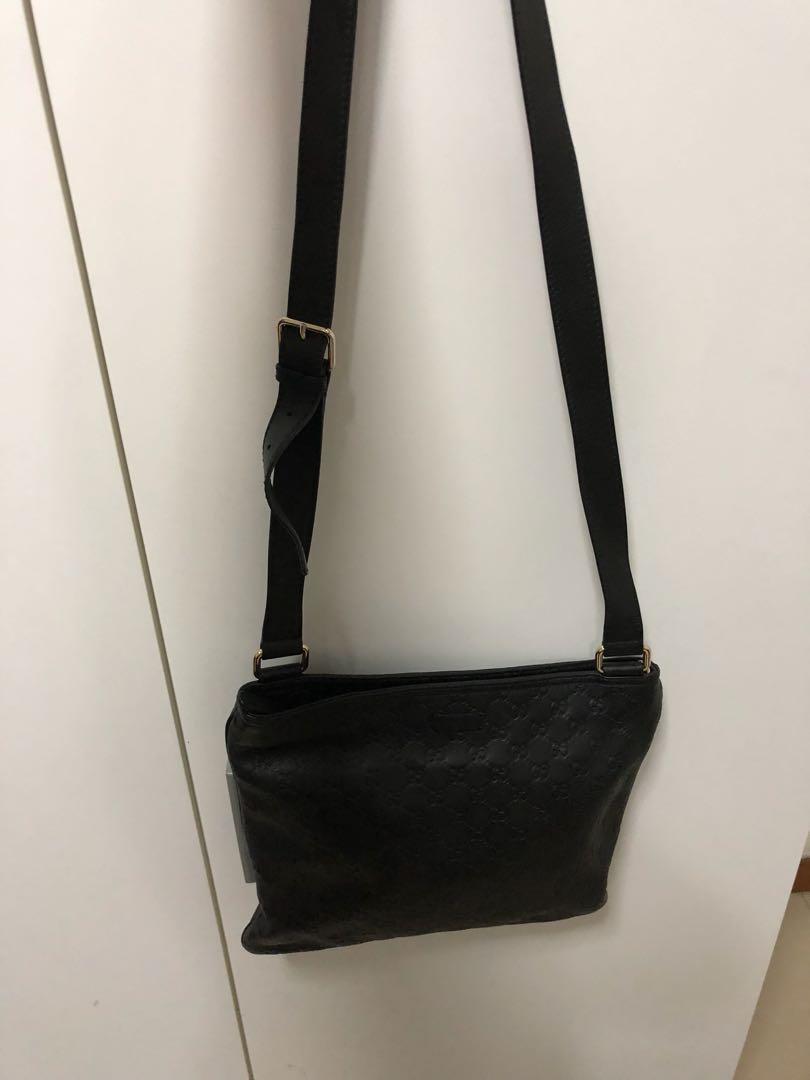 Gucci signature soft hotsell messenger