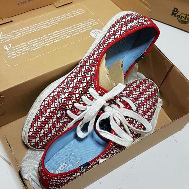 red keds sneakers