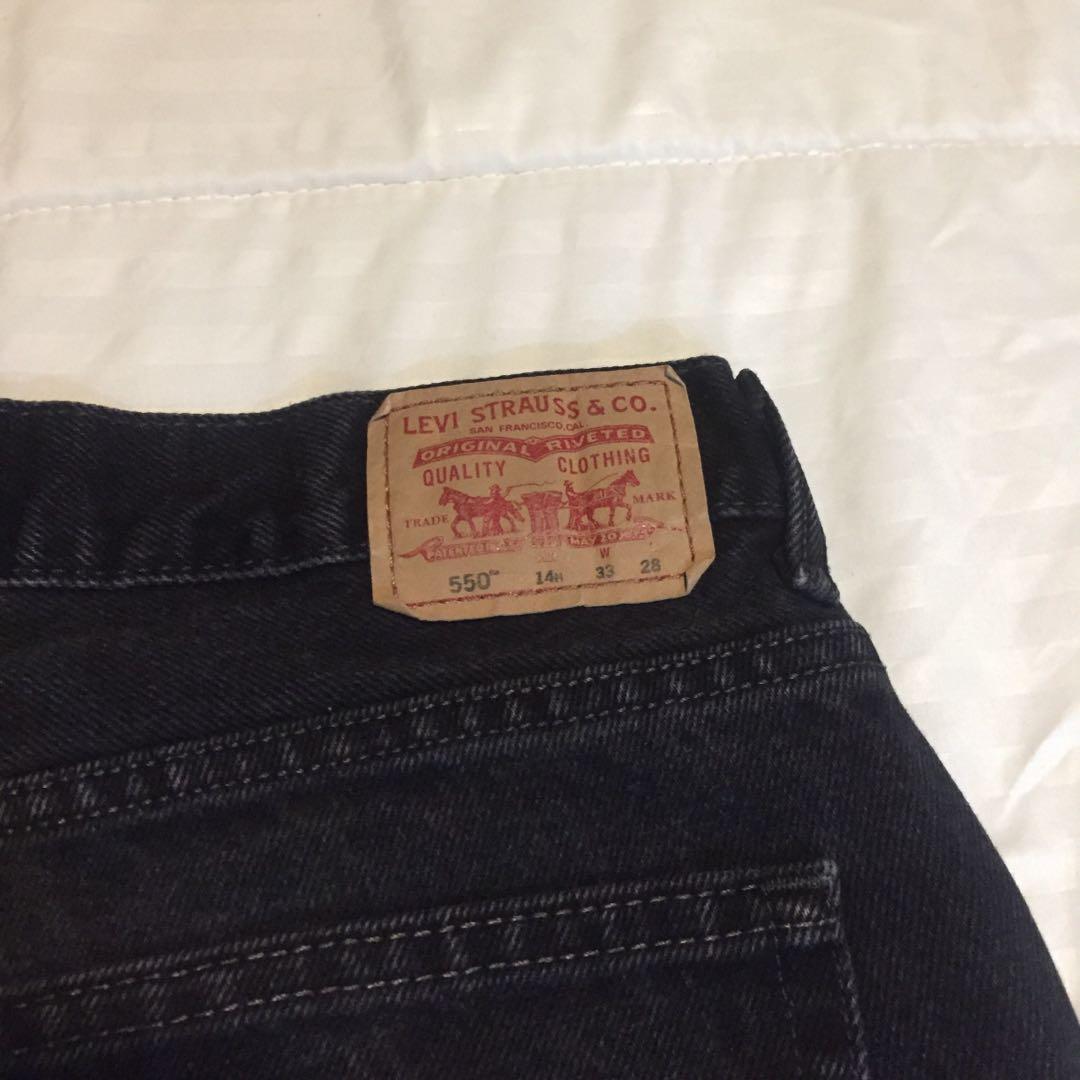 Levi’s Black Denim Jeans (Category: Jeans) located in Cavite. Submitted by _declutterwithjc (Listing ID 202636470, Image 2). Description: In good condition .