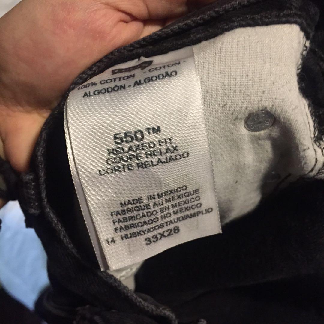 Levi’s Black Denim Jeans (Category: Jeans) located in Cavite. Submitted by _declutterwithjc (Listing ID 202636470, Image 3). Description: In good condition .