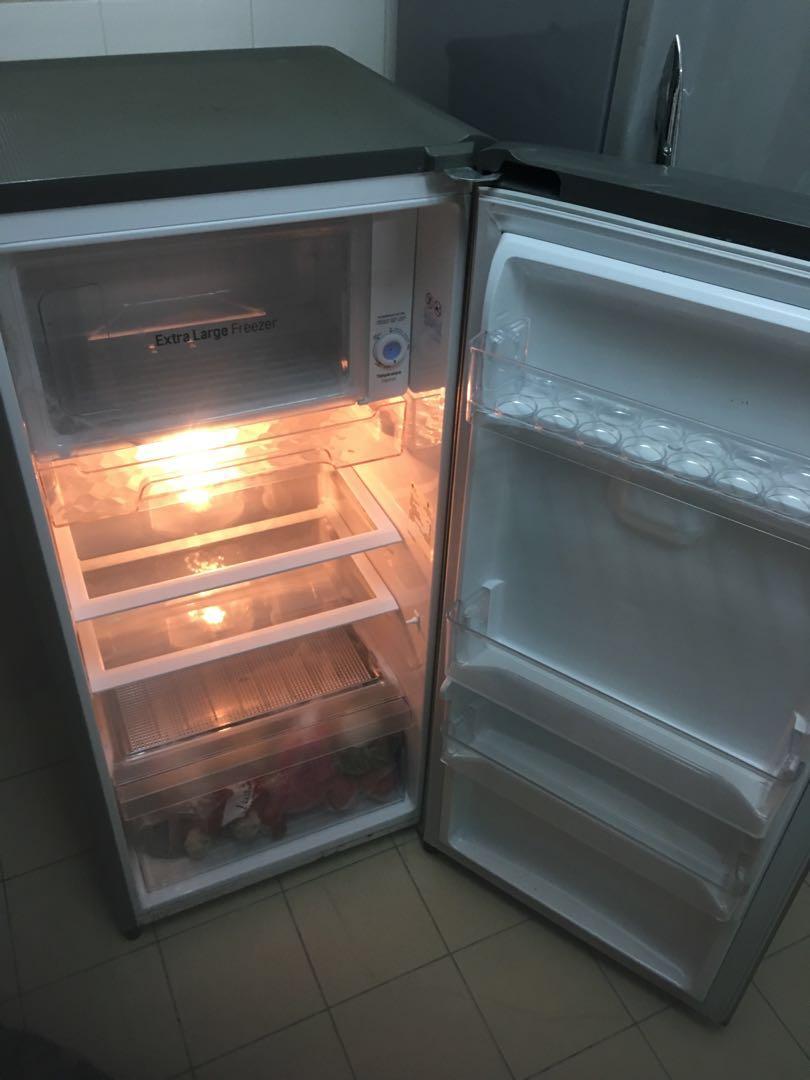 LG fridge (price lowered and can nego!), TV & Home Appliances, Kitchen