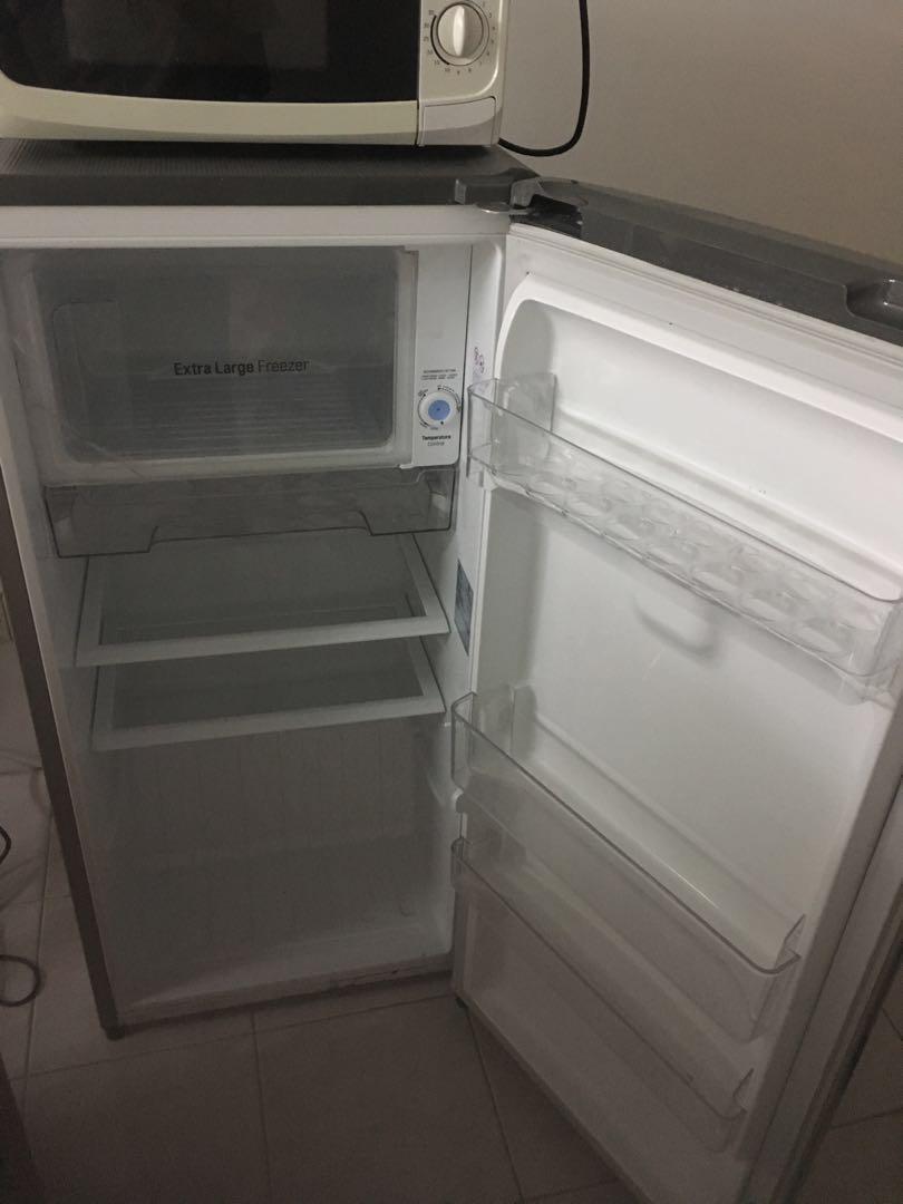 LG fridge (price lowered and can nego!), TV & Home Appliances, Kitchen