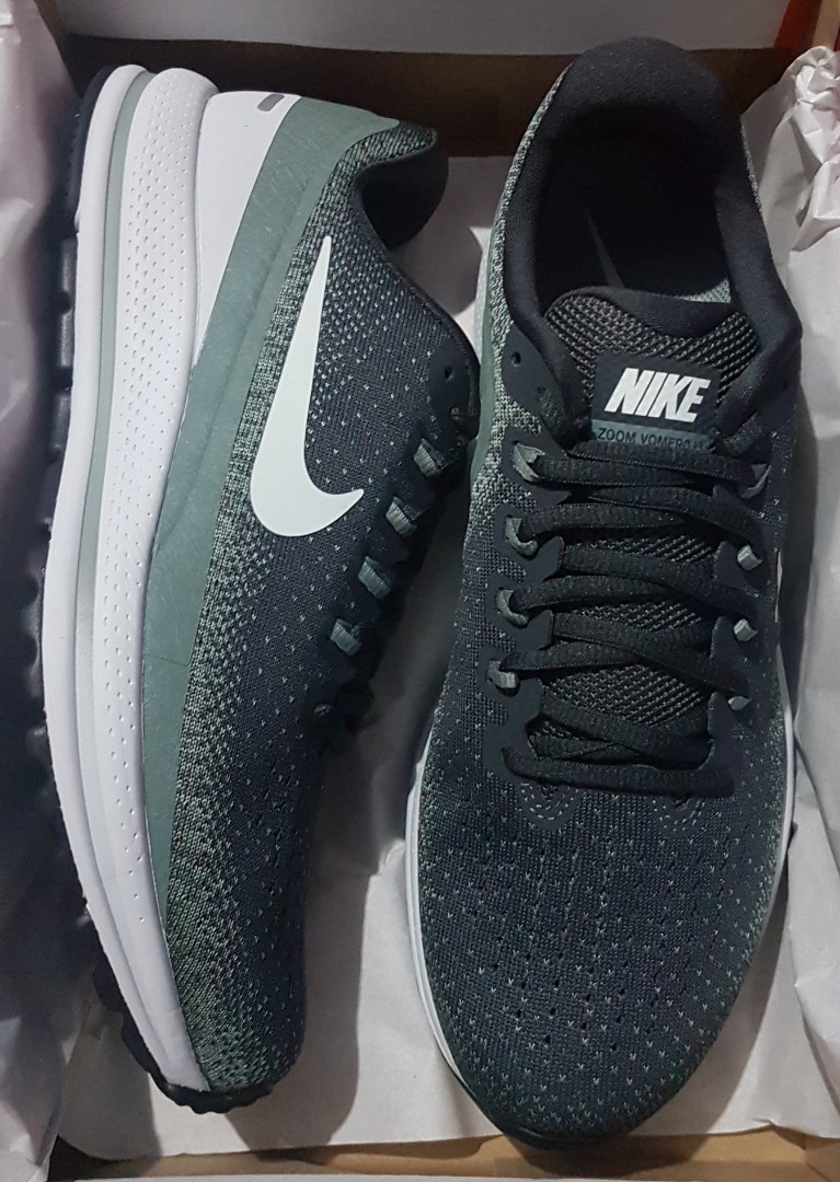 baños fluido Despedida Nike Air Zoom Vomero 13 running shoes size 10 US for men, Men's Fashion,  Footwear, Sneakers on Carousell